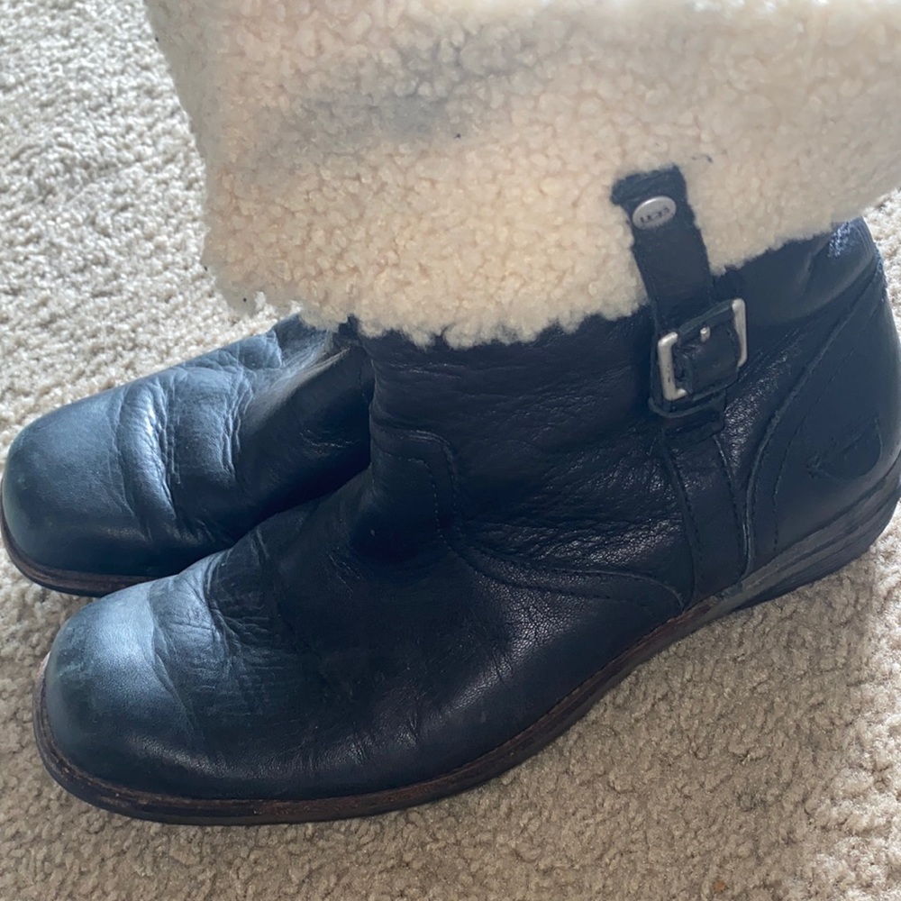 UGG Bellvue Foldover Boots  Leather Womens Sheepskin 5745 Moto Buckle